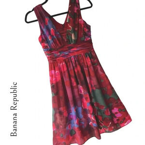 BANANA REPUBLIC NWOT SLEEVELESS PURE SILK WATERCOLOR FLORAL DRESS | 00 PETITE